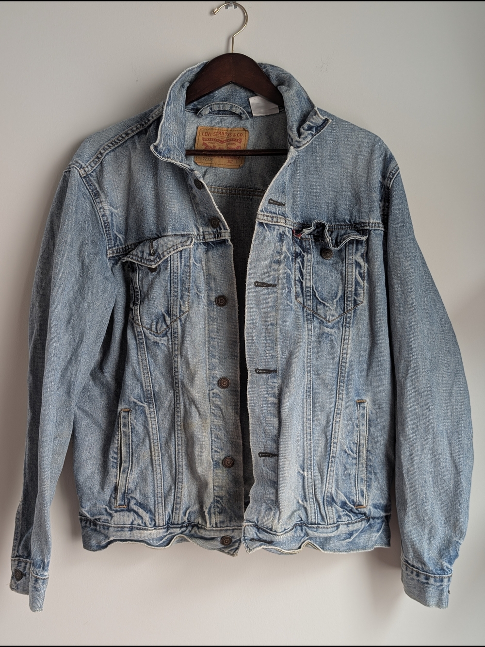 Levi's Trucker Jacket Mens Large Light Wash Denim Blue Jean Coat 72334 Western